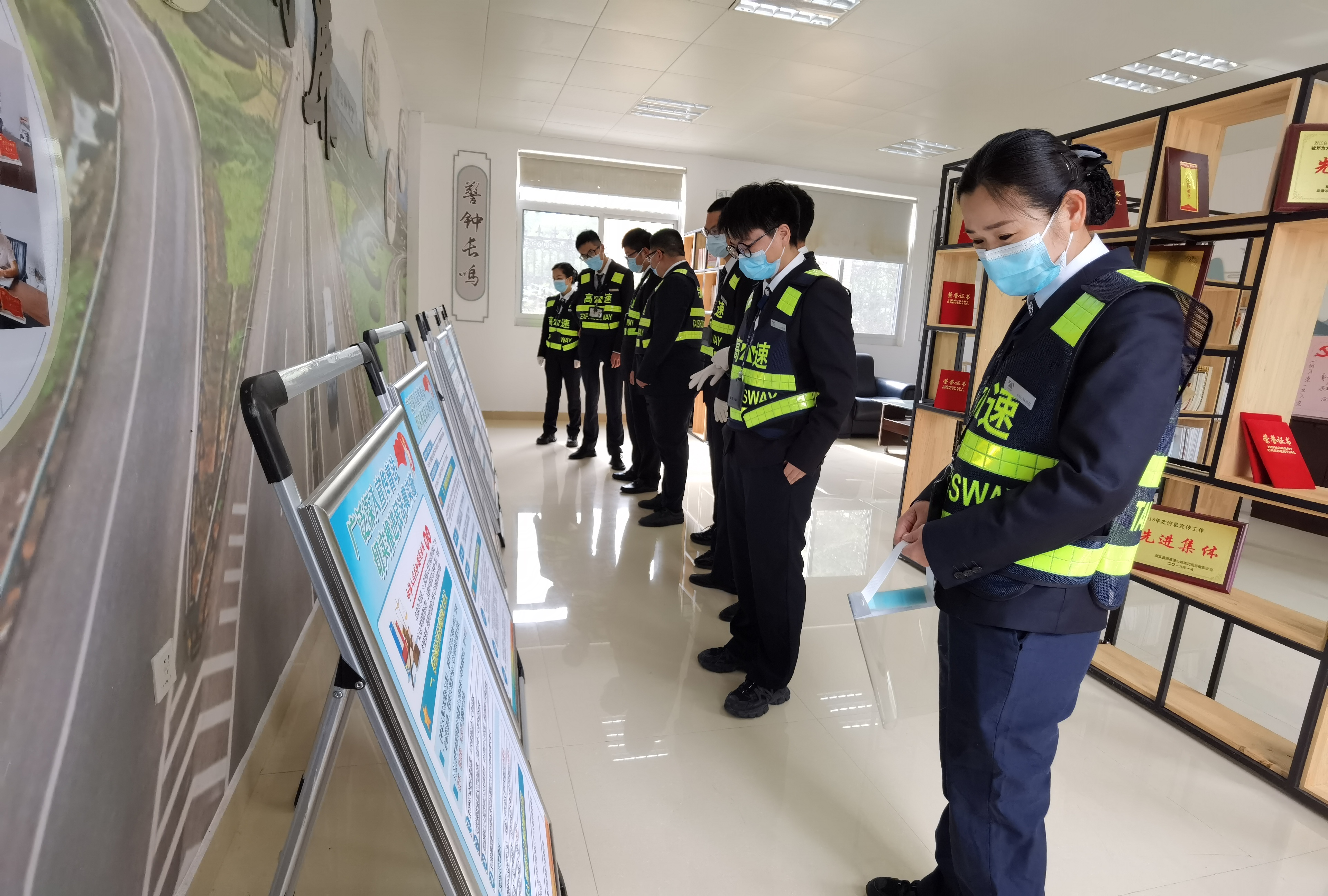 1652834769615621.jpg 1.jpg